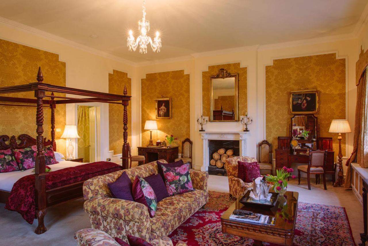 Waterford Castle Hotel & Golf Resort Ballinakill  Екстер'єр фото