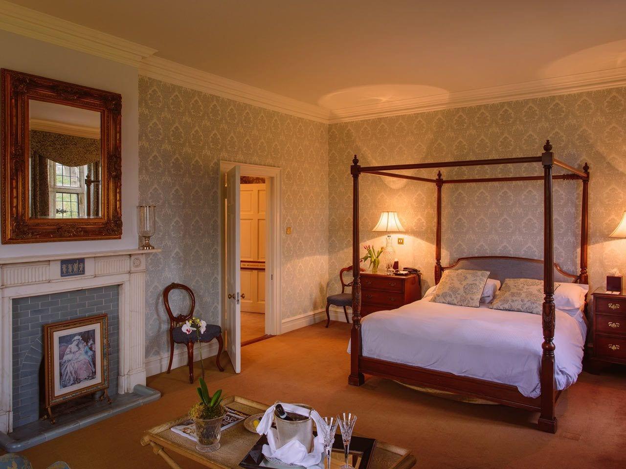 Waterford Castle Hotel & Golf Resort Ballinakill  Екстер'єр фото