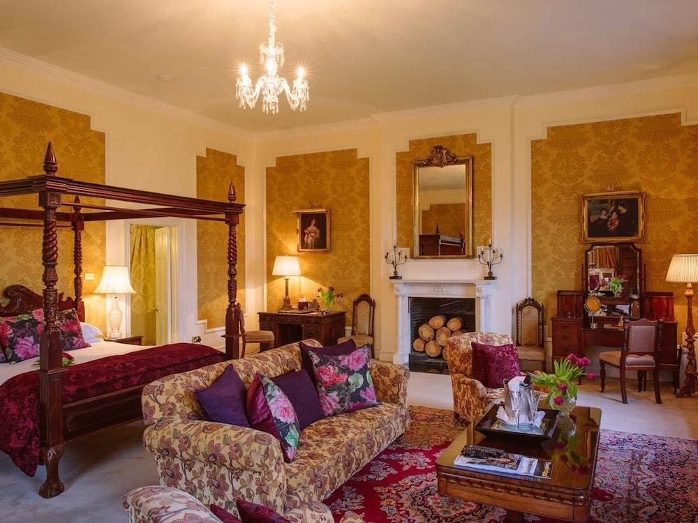 Waterford Castle Hotel & Golf Resort Ballinakill  Екстер'єр фото